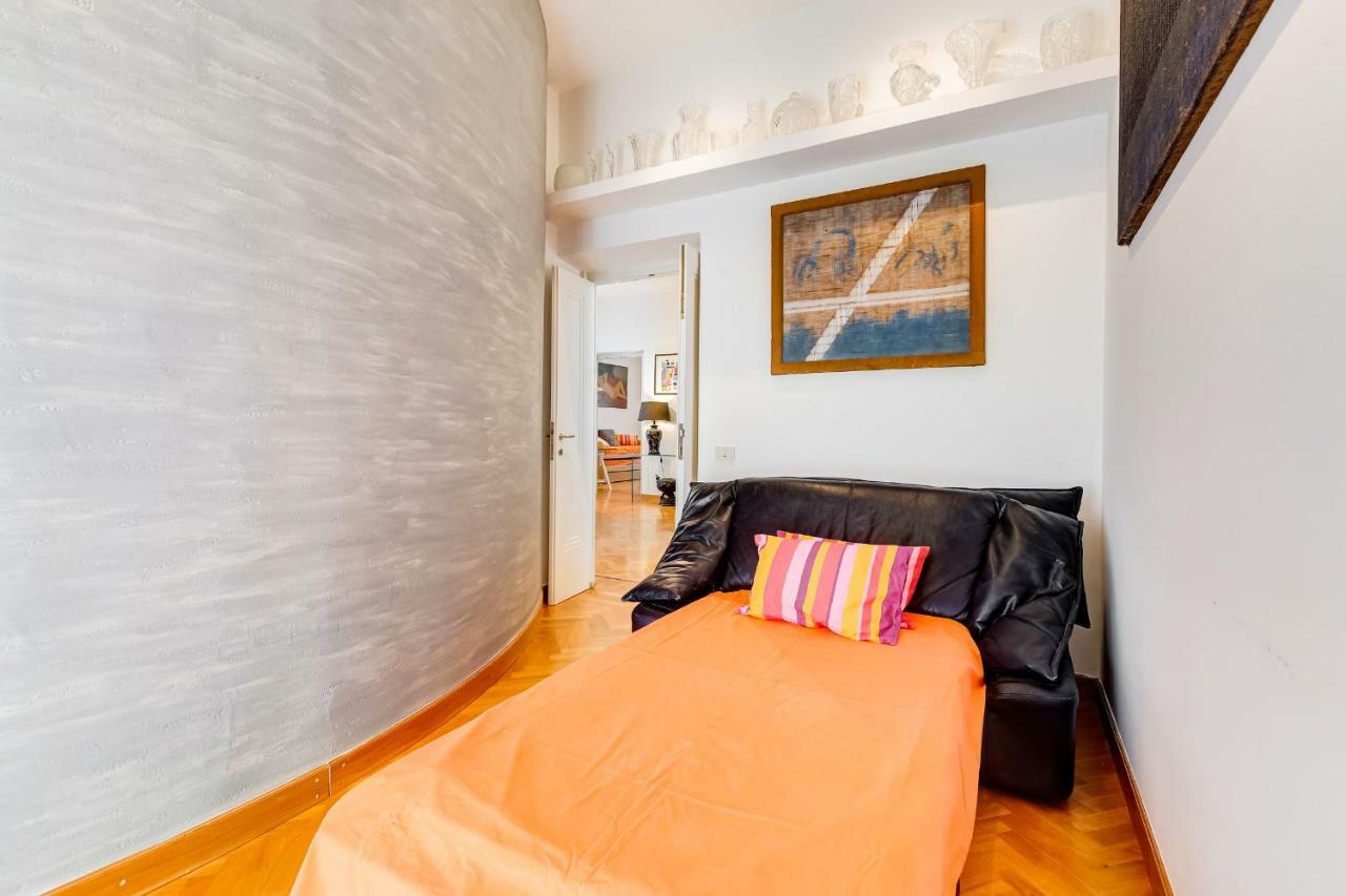 Colosseum Terrace Apartment Рим Экстерьер фото