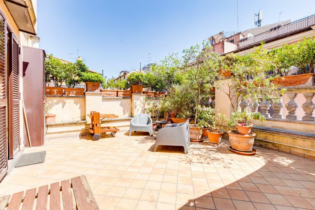 Colosseum Terrace Apartment Рим Экстерьер фото