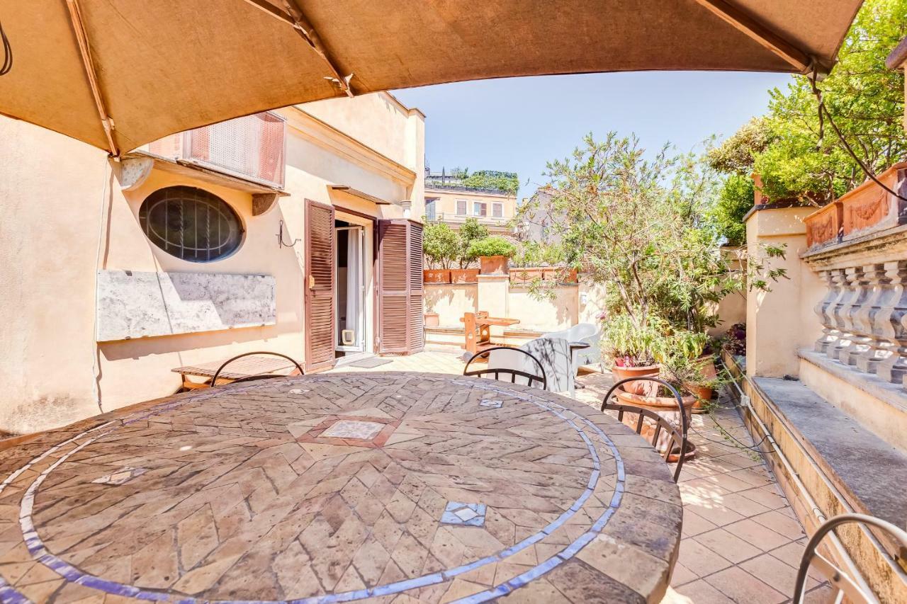 Colosseum Terrace Apartment Рим Экстерьер фото